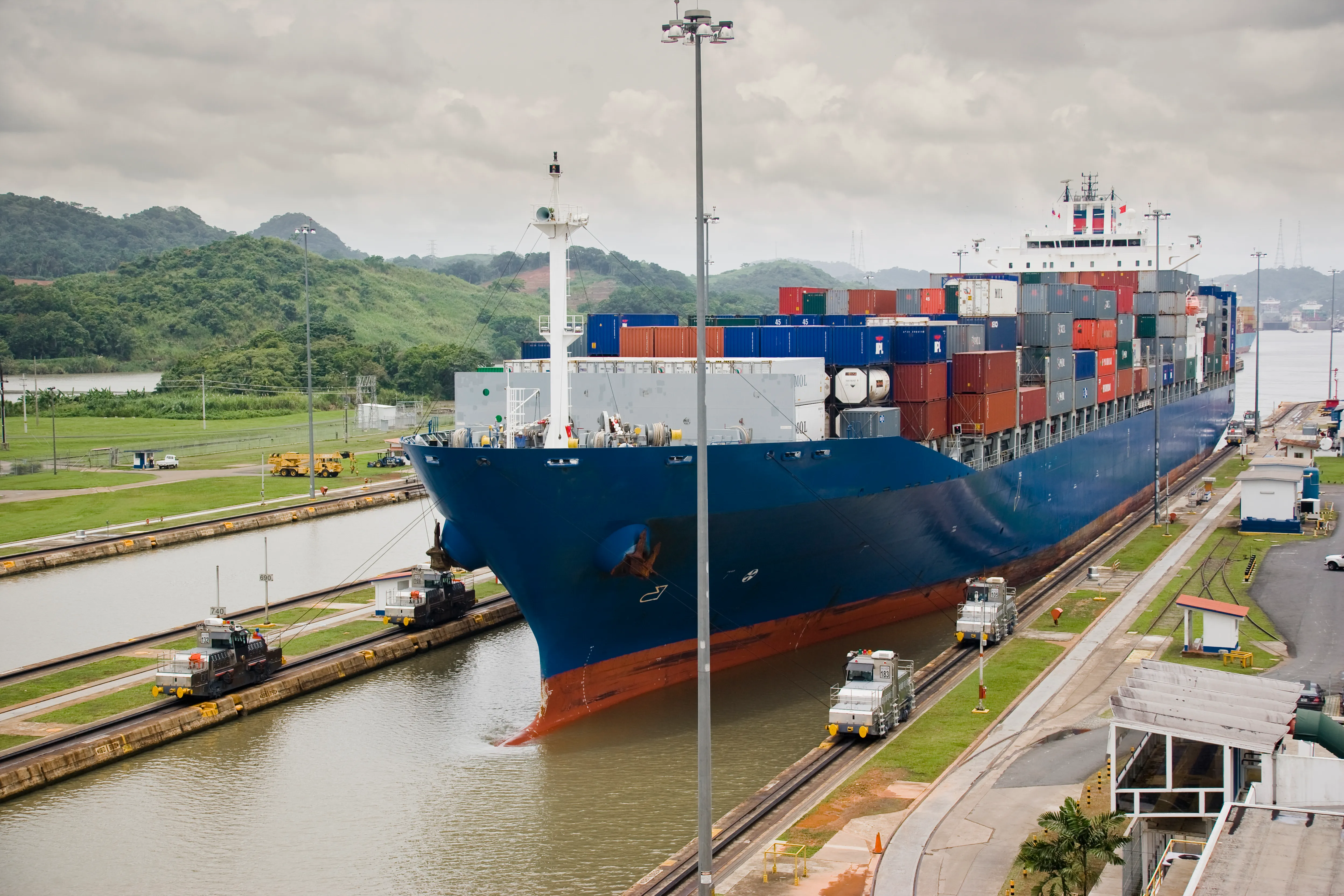 Ubicación Estratégica en la Entrada del Canal de Panamá | Interborders